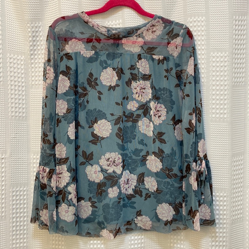 Ally B girls shirt size M 10/11